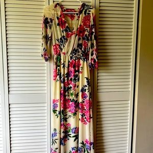 Long sleeves cream with flower dress